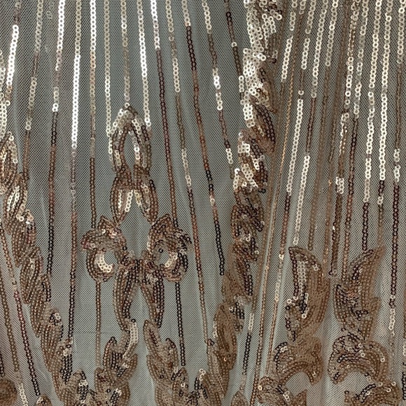 NWT/NIB SILVER OS sequin duster. Get your “Shimmer On”this holiday Season! - Picture 9 of 9